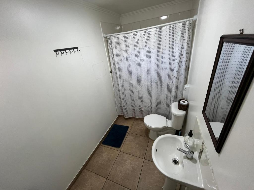 Hab Simple cerca del Aeropuerto con Baño Compartido - 4