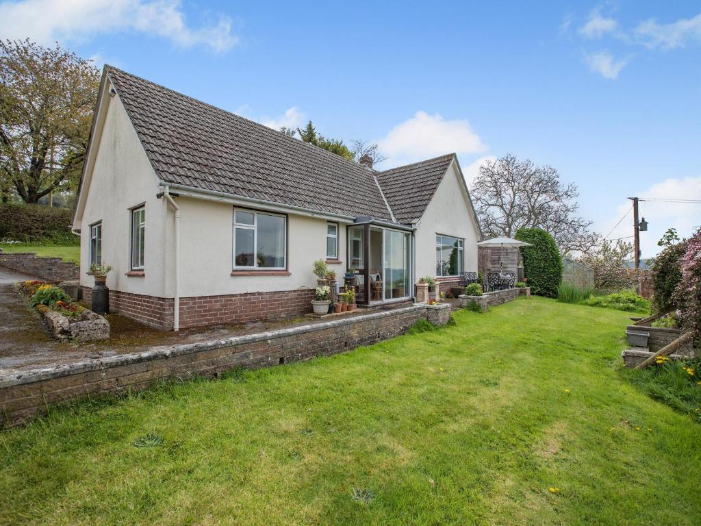 Osmore Orchard, Membury