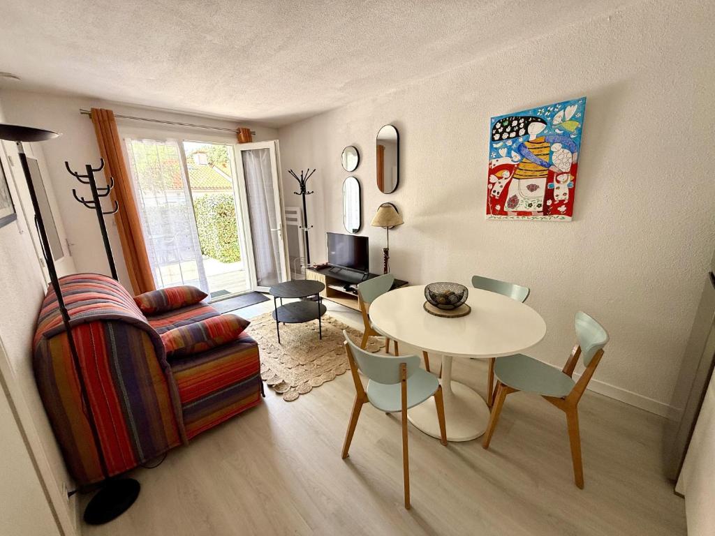 AGREABLE APPARTEMENT REFAIT A NEUF DANS UNE RESIDENCE DE VACANCES - FR-1-92-946 - 5