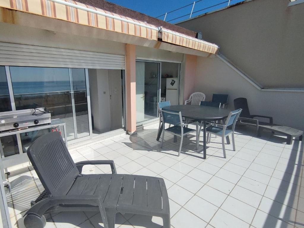 T4 en Front de Mer pour 6 pers avec Climatisation et Parking à Narbonne-Plage - FR-1-795-58 - 1
