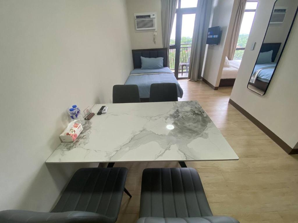 Airport Home Base Trips Getaways 3pax balcony 6g, Manila