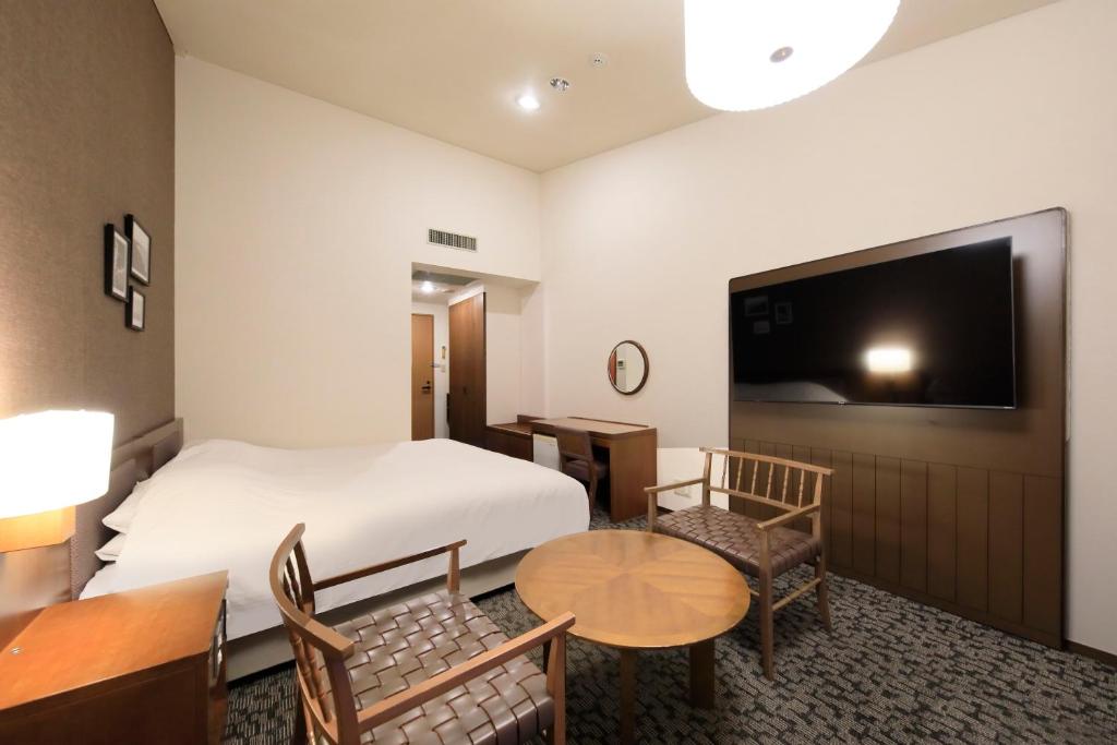 더블룸 - 공용 욕실