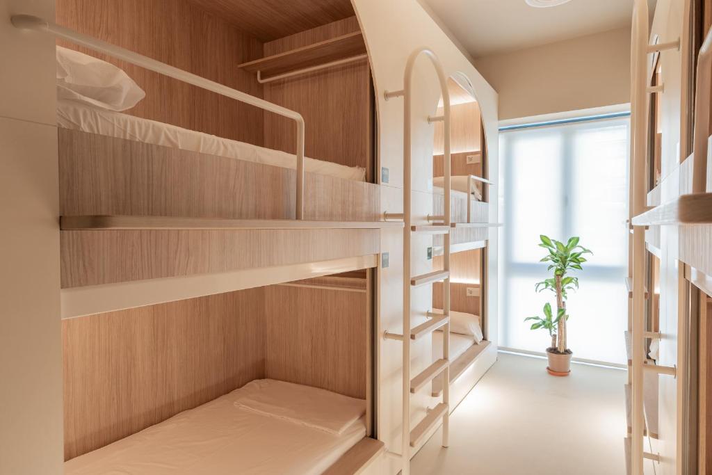 Literal Hostel - 3