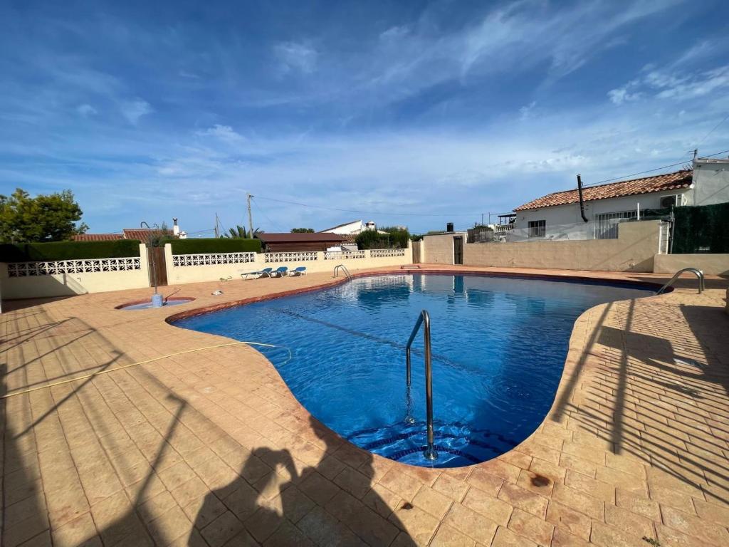Calpe bungalow adosado piscina jardin barbacoa aire centrico moderno - 2