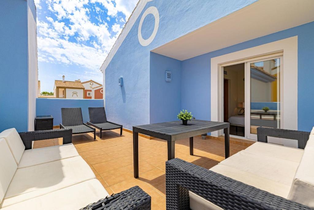 Spacious 3BR in Cortijo del Mar - 2