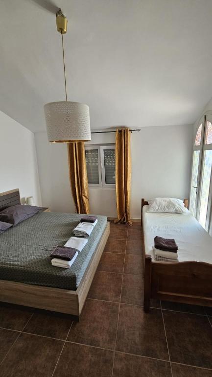 Villa With Swimming Pool - 2