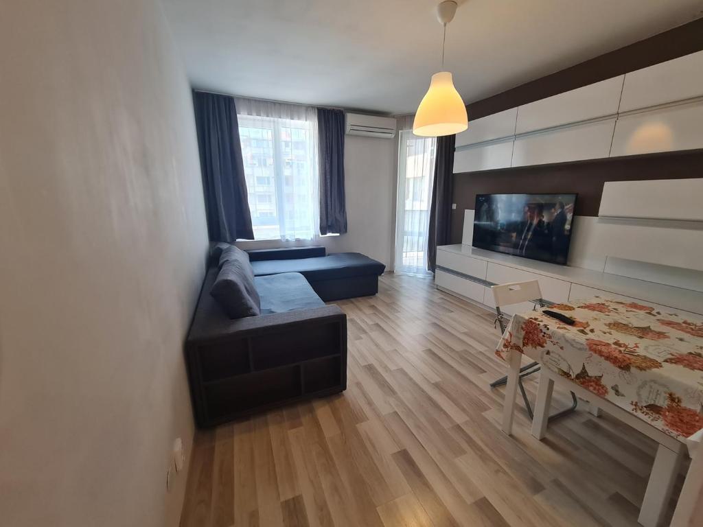 Mir cozy apt., Varna City