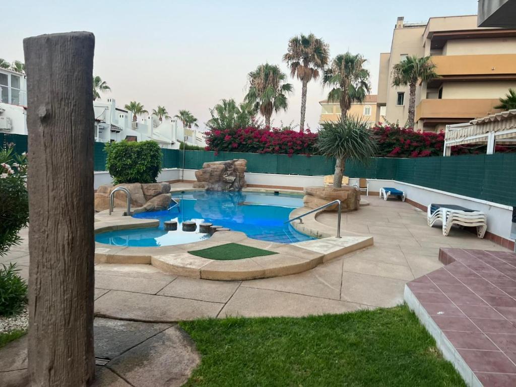 Apartahotel La Rotonda Cabo Roig Orihuela Costa Near the Beach and Leisure Area - 1