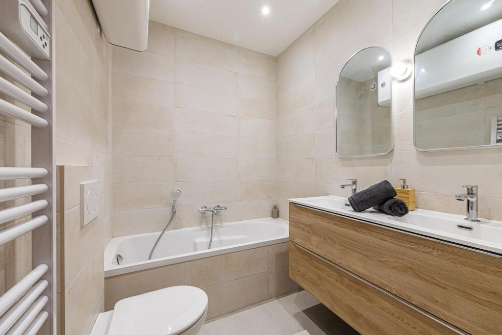 Charming 3-Room Old Antibes - 4