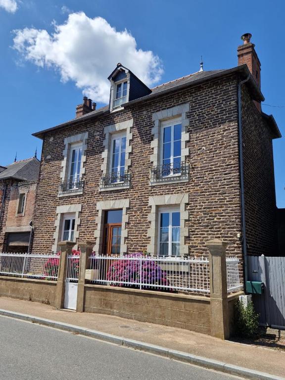 Le Repos de Merlin, Paimpont