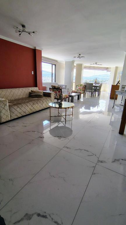 Apartment in Eloy Alfaro, Quito