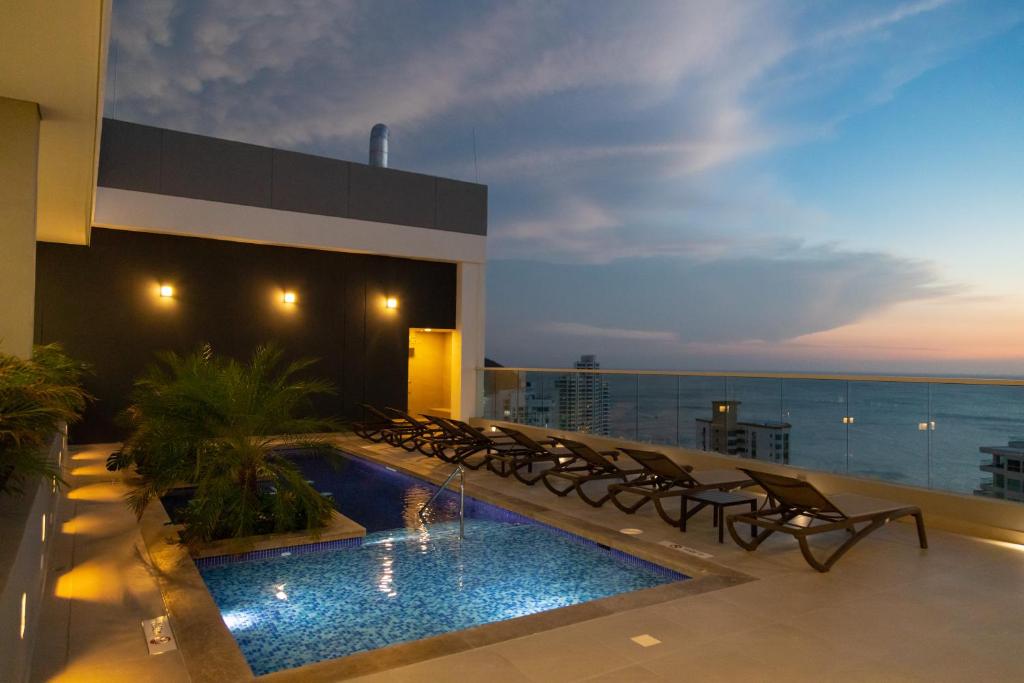 RODADERO EXCLUSIVO - 2hab Suite a METROS DEL MAR - 3