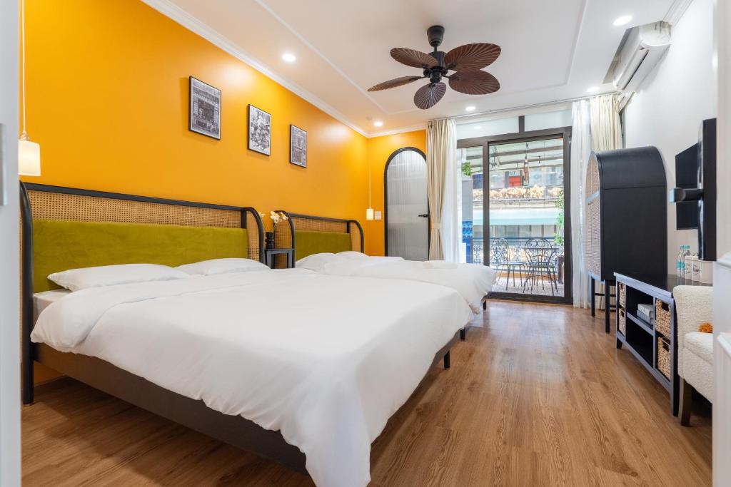 Little Balcony Hang Ca - Old Quarter I Chao Hanoi, Hanoj