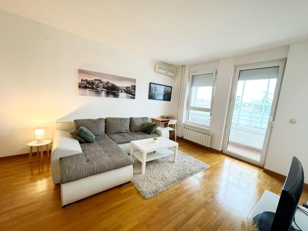 Apartment Sheboj 9 - 1