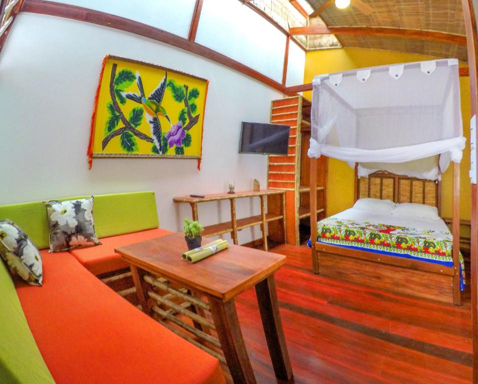 Uva Blue Villas - Studio apartment 3 - Modern 1 Bedroom, close to beach, Cocles