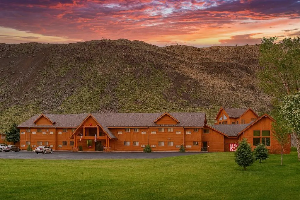 Yellowstone Village Inn and Suites，位于加德纳的酒店