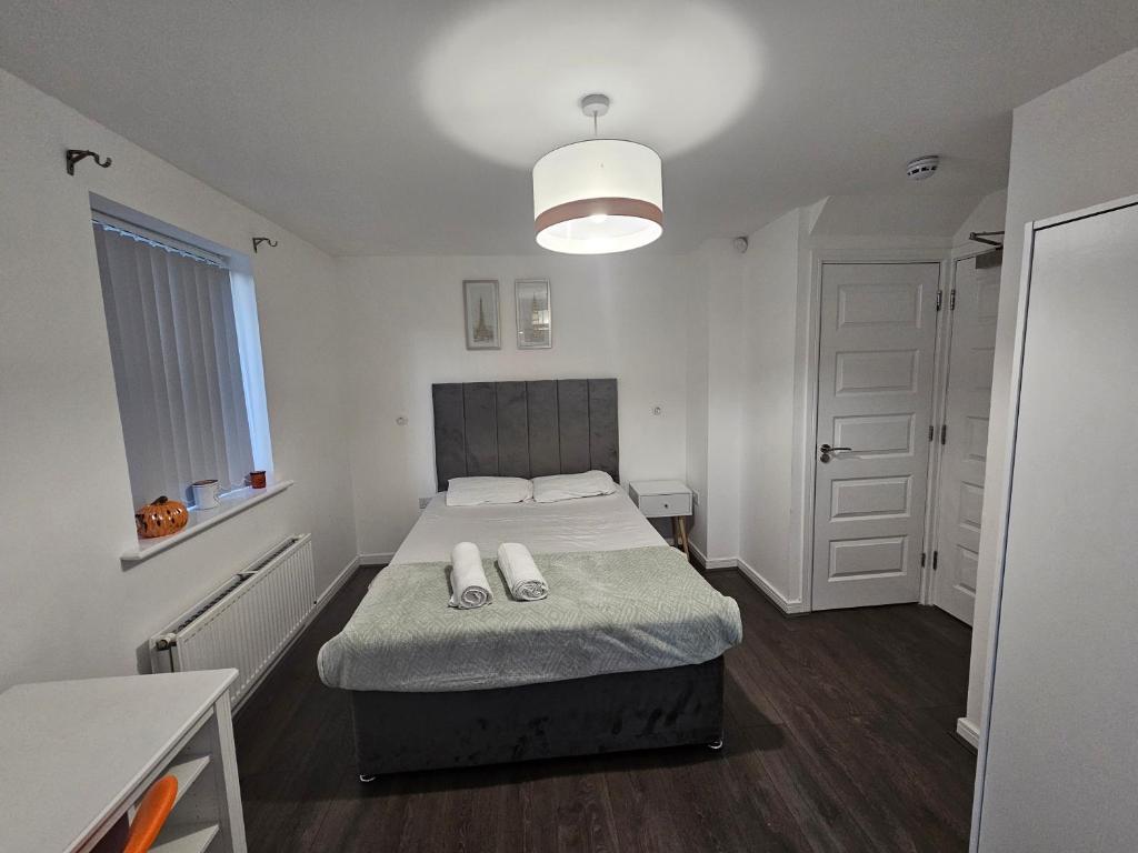Fabulous Room in Dartford R1, Dartford