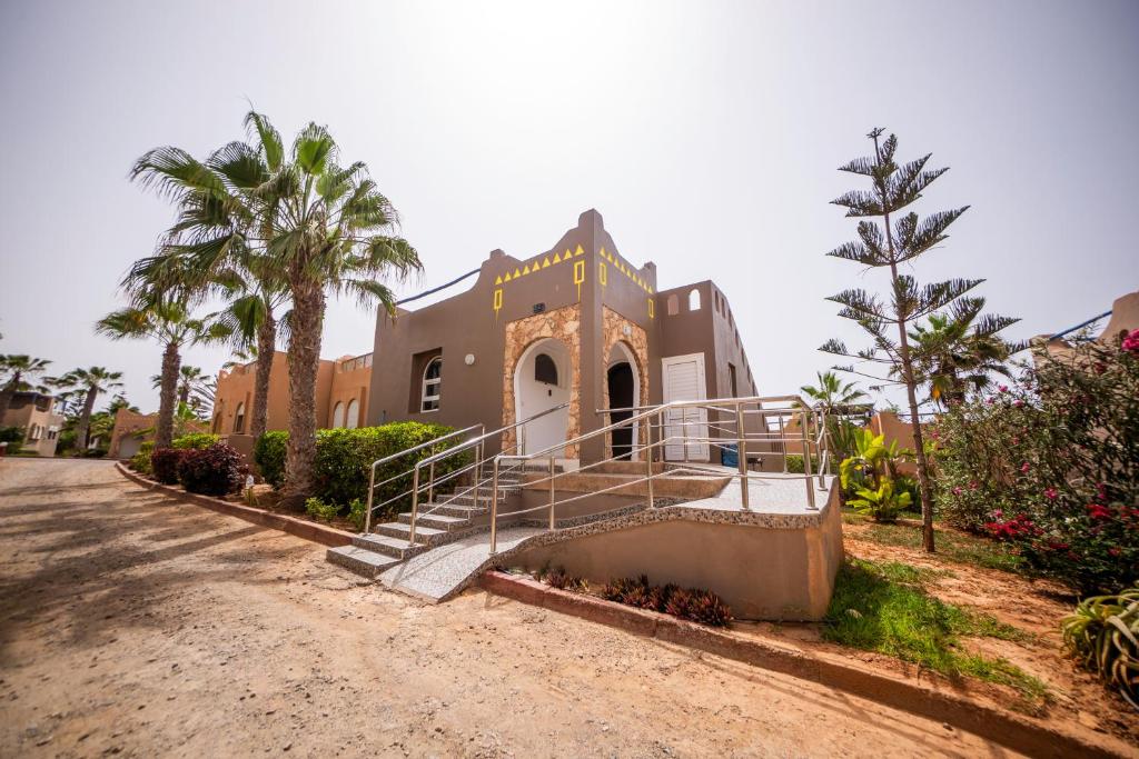 Seabreeze 2BR Haven Ocean Walk and Sunsets, Tamellalt