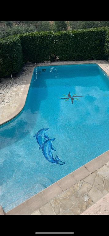 2 pièces dans villa avec piscine & parking -Cannes à 10 mns - 2