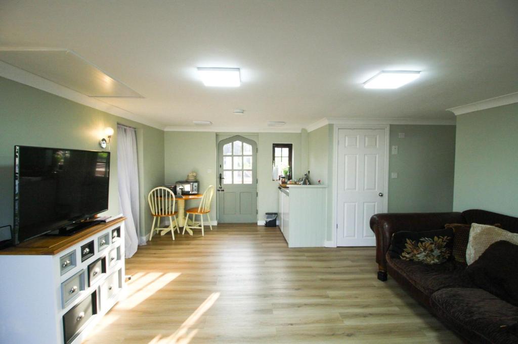 The coach house, Aldridge