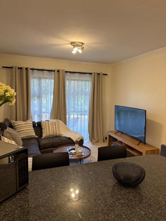 Luxury Apartment in Jackal Creek, Roodepoort