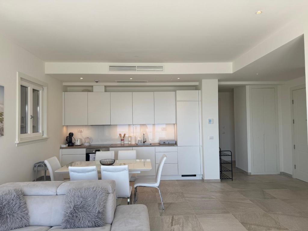 Waterfront Three Bedroom Apartment - Lustica Marina Village - 3