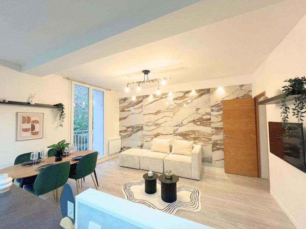 L'Étape 2 - Center - Cathedral, Remeš