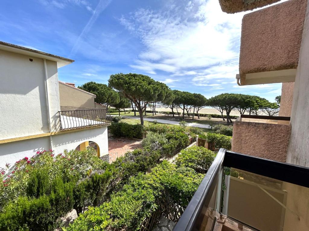 Appartement Climatisé avec Terrasse et Parking - FR-1-837-46 - 1
