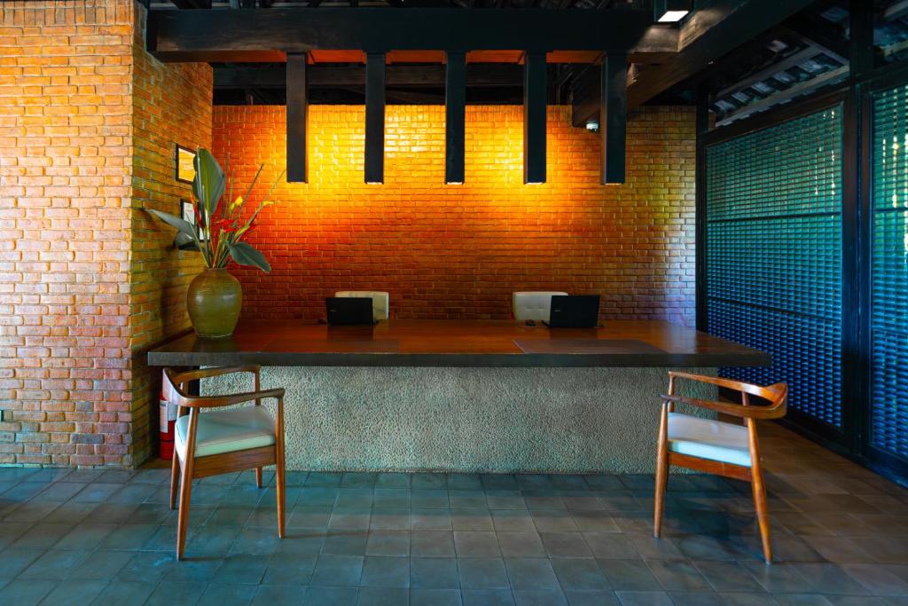 フロント・ロビー