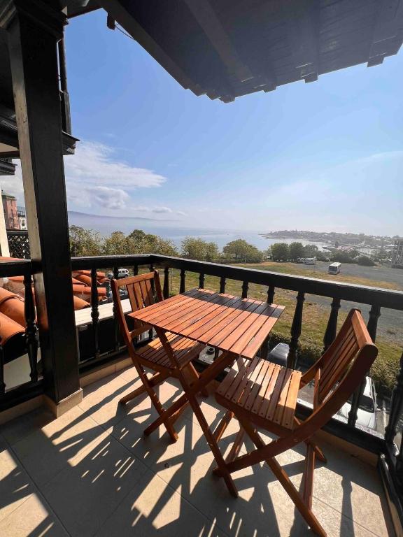 Windmill Nessebar studio with sea view, Nesebar