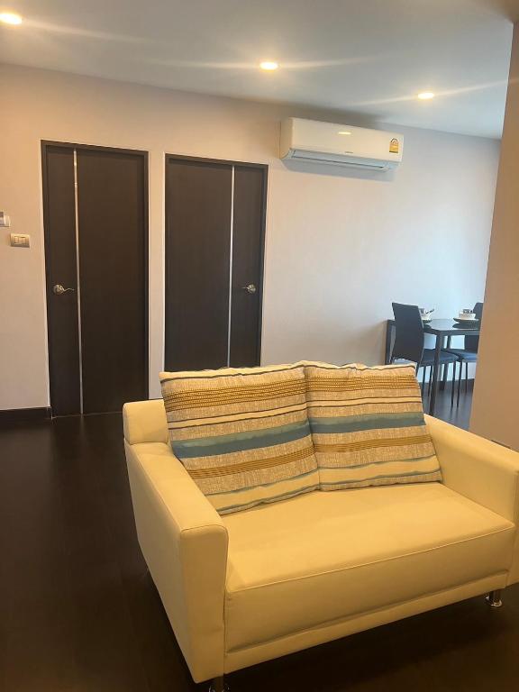 Bright & Stylish 2BR Apt Near Nimman #B703, Čiang Mai