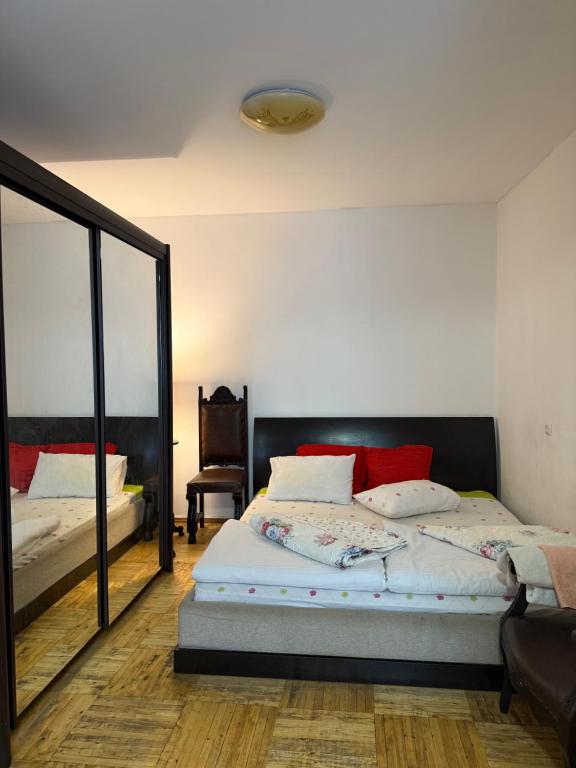 lika’s Hause, Tbilisi