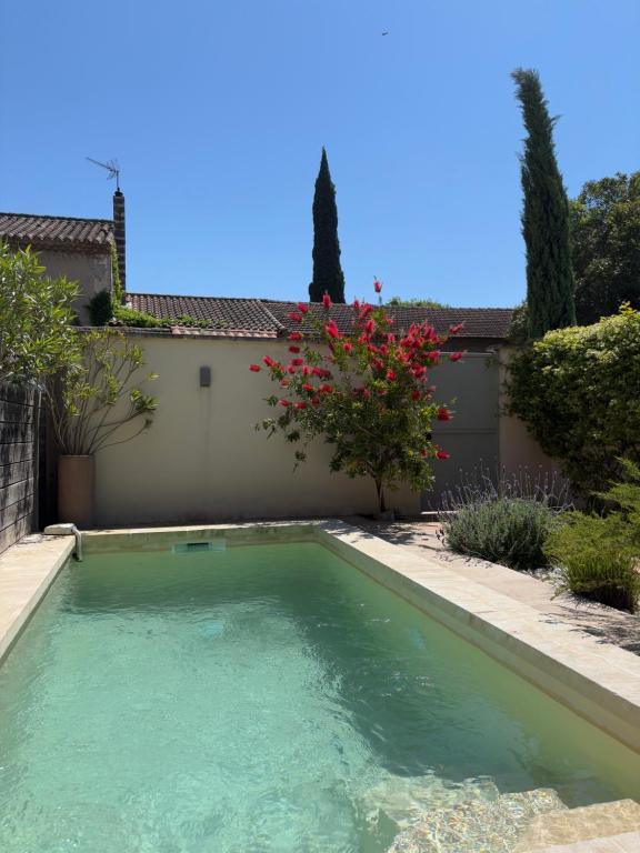 Le Mazet rose, maison avec piscine, parking et clim dans le centre - 4