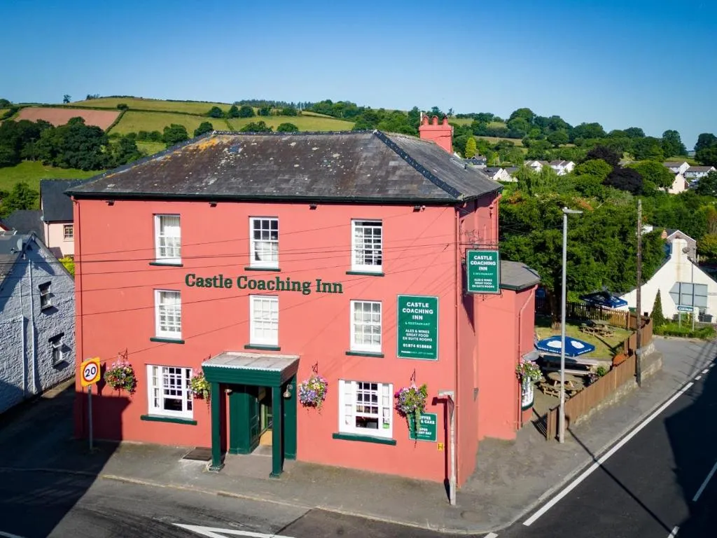 The Castle Coaching Inn, hotel in Trecastle