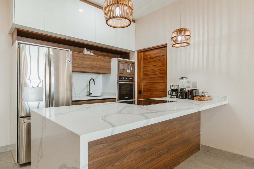 1st Floor Sea Views and Rooftop Access to the Best Views in Cabo - 4