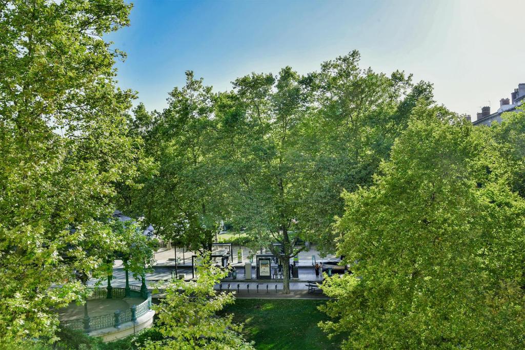 Spacieux Centre-ville Balcon - 2