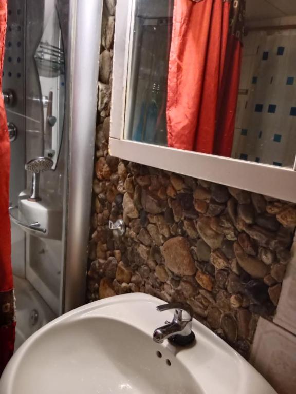 Habitaciones en casa grande - 3