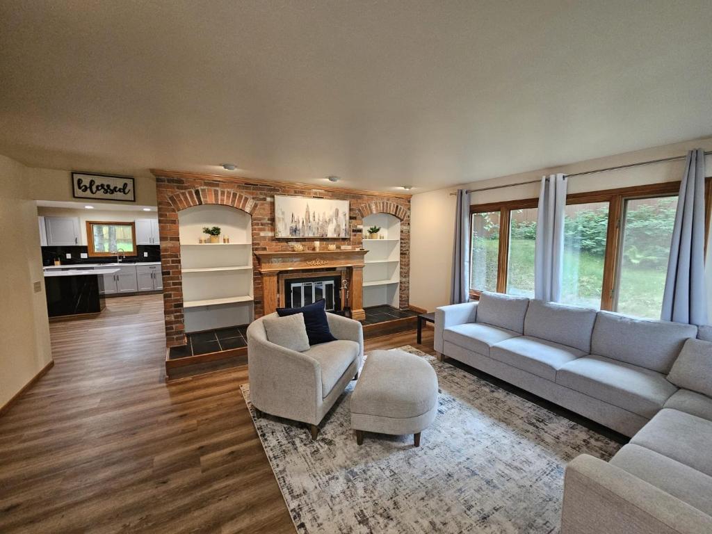 The Anchorage Abode, Freshly Renovated in 2024, Anchorage