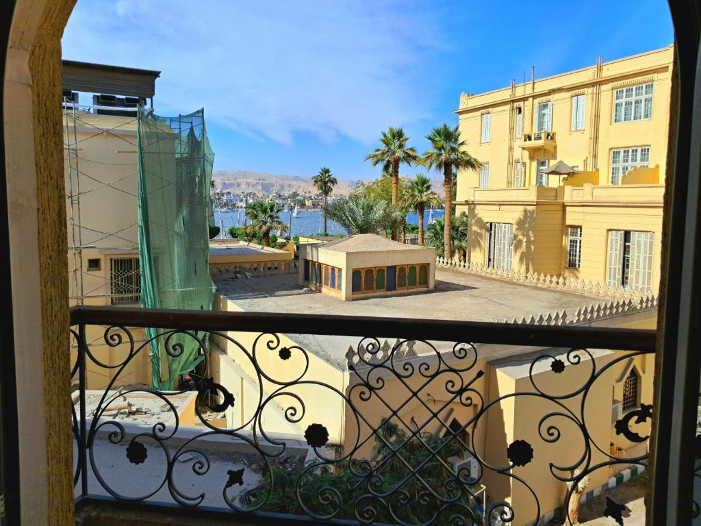 The Winter House, Luxor