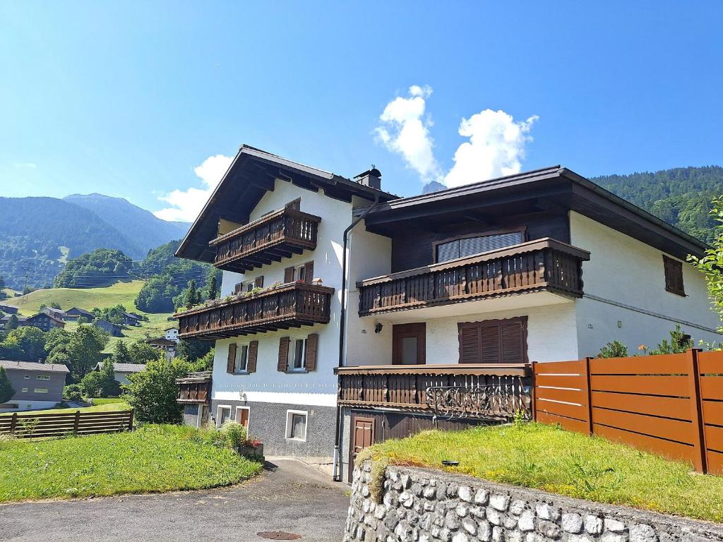 Alpenfeder Hüsli - 2