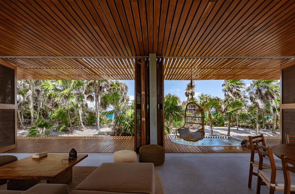 Beachfront Sian Kaan Villa 3 - 2