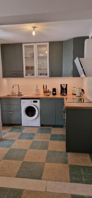 Frisch renovierte klimatisierte Ferienwohnung - nur 100 m vom Strand entfernt - 5