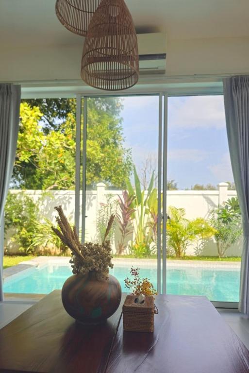 One villa kep, Phumĭ Dâmnăk Châng'aeur