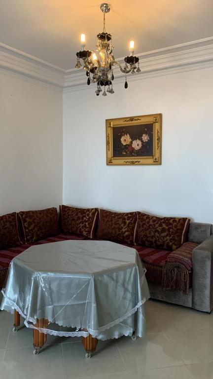 Cozy place, 1 min from the Beach - 1st Floor, Mʼdik