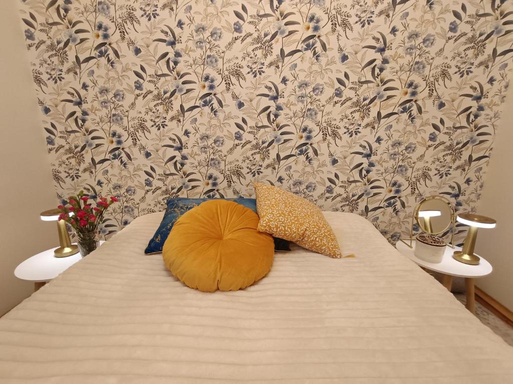 Good Time, Vratislav