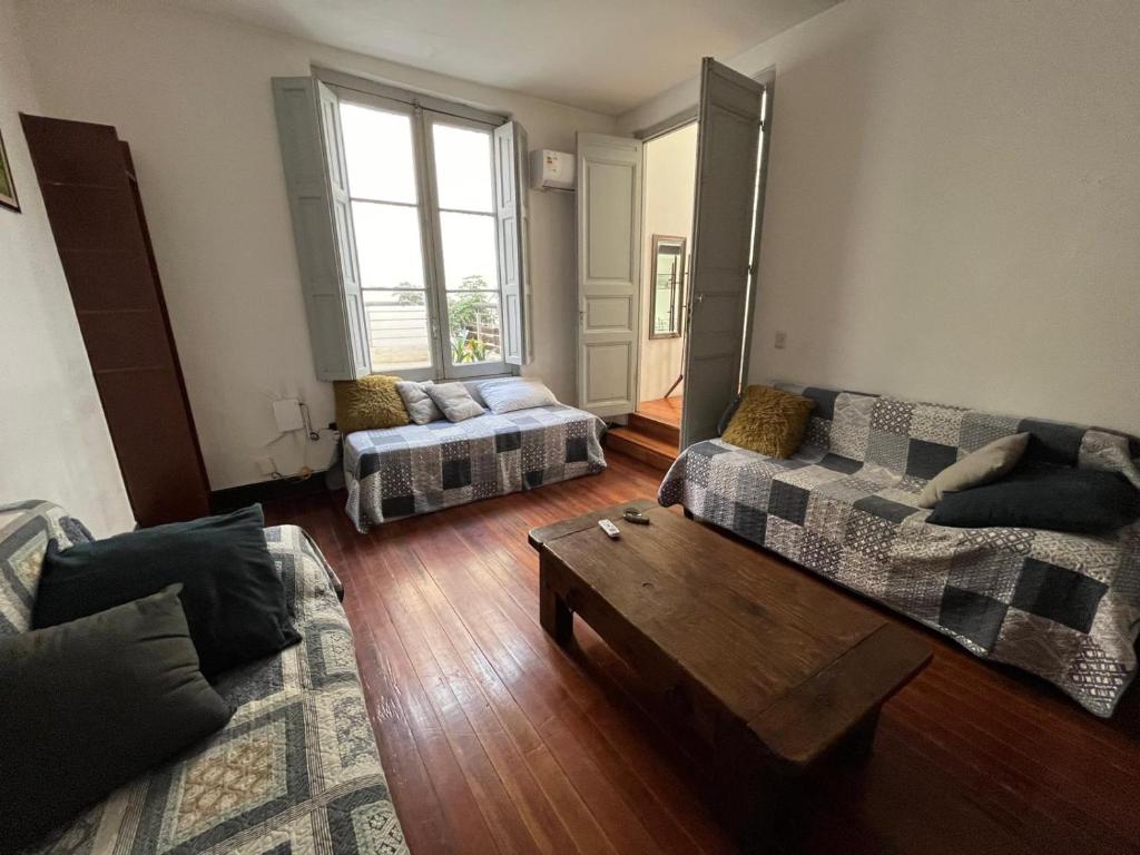 Charrúa1, Montevideo