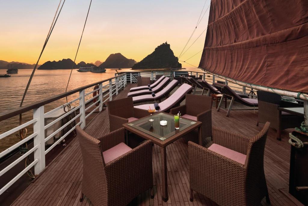 Le Journey Calypso & Verdure Lotus Cruises