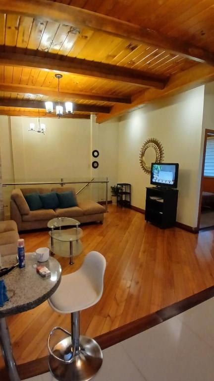 Departamento - Naciones Unidas, Quito