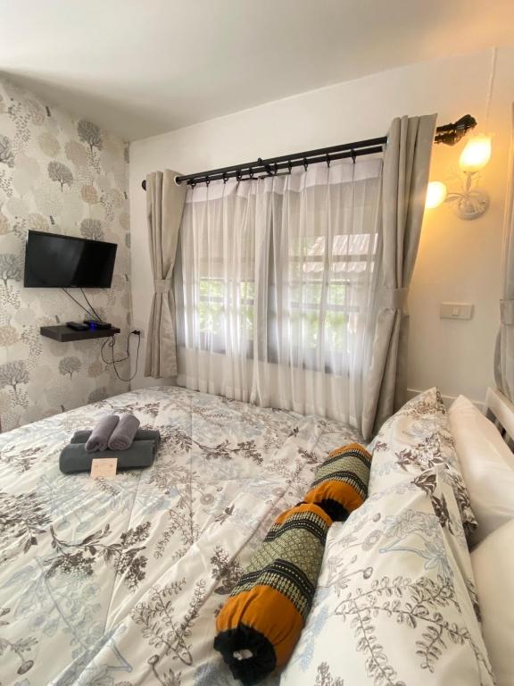 Chomklong Experience, Pak Chong