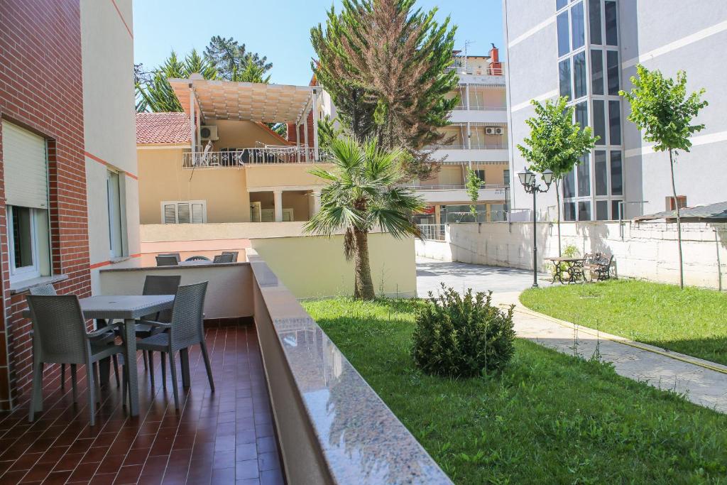 Luxury Apart-Hotel Golem photo